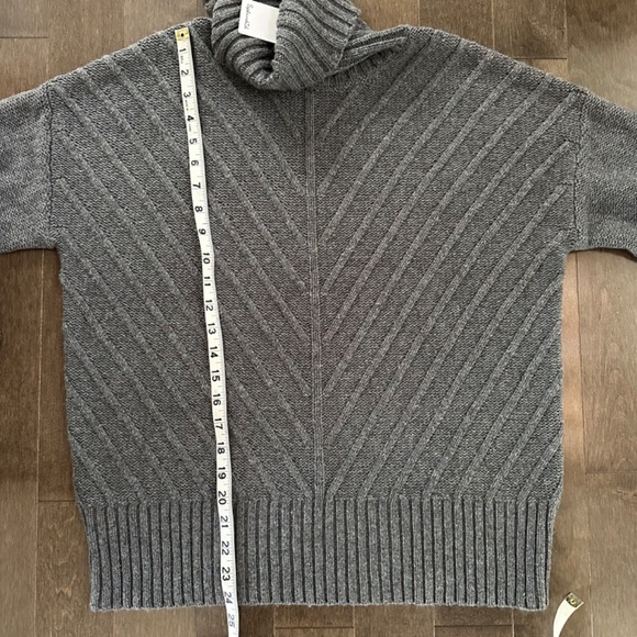 NWT Splendid Arabella Cowl Neck Chunky Chevron Knit Wool Blend Minimalist Small - Picture 8 of 9